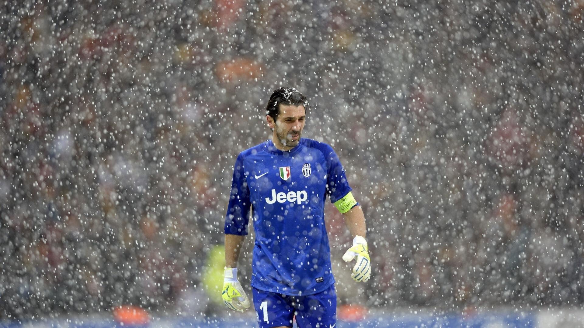 官方确认，38岁前皇马门神阿丹自由身加盟德黑兰独立 签约一年开启亚洲生涯新篇章