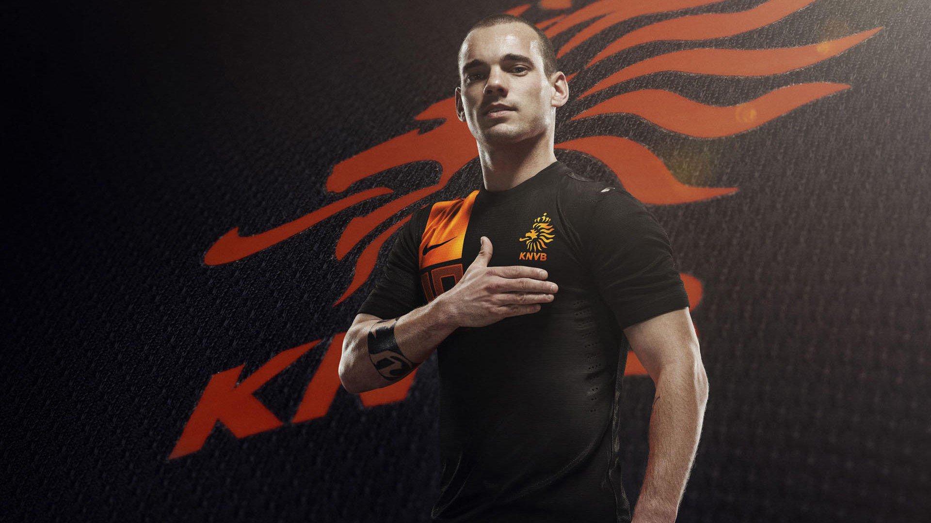 马赫雷斯,曼城近年失血过多,我们那批人每赛季均能造20球