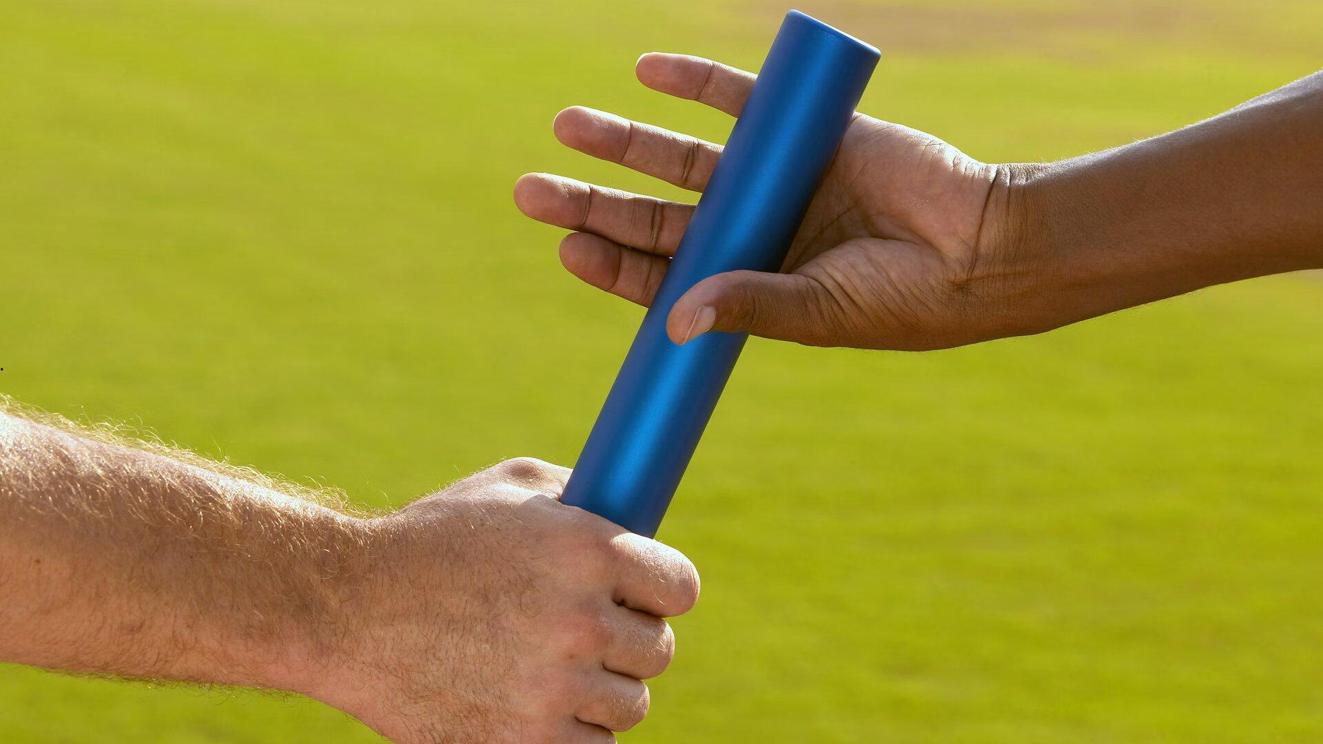 胡子全白了!54岁瓜帅感伤,当教练太折寿 我现在就像个75岁老头